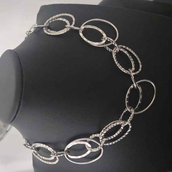 Paparazzi Silver Bling Necklace NWT - Picture 3 of 3